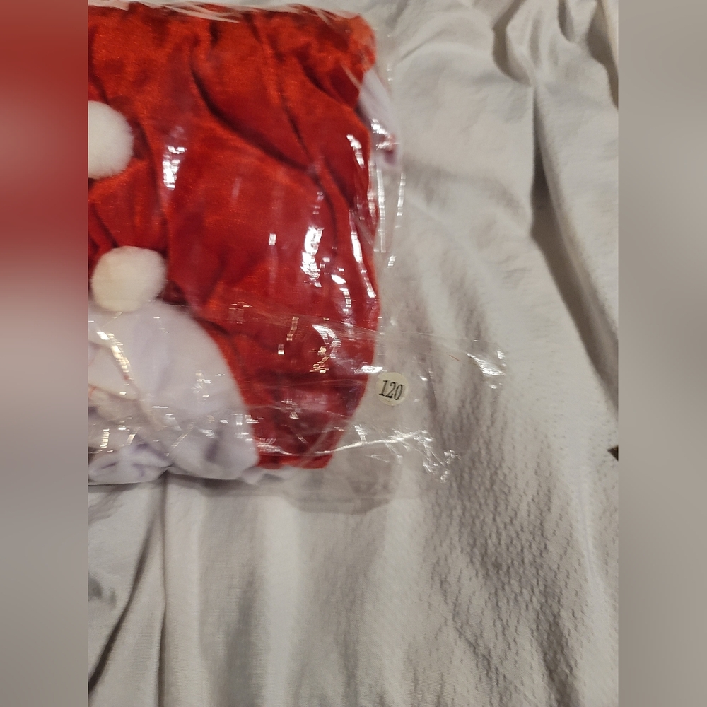 NWT ADORABLE GIRLS SANTA DRESS WITH SANTA HAT AND WRAP SIZE 5 TO 6X - Picture 10 of 10